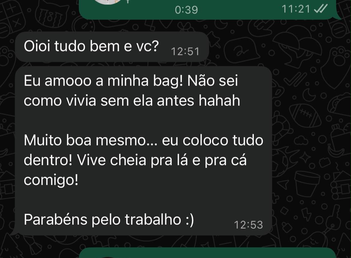 Cliente amando a Buena Bag e usando todos os dias